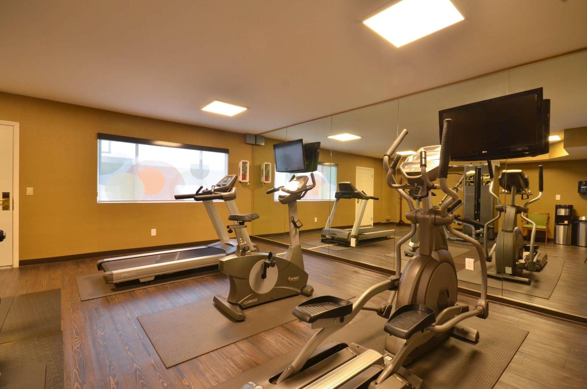 Best Western The Inn & Suites Pacific Grove Ngoại thất bức ảnh